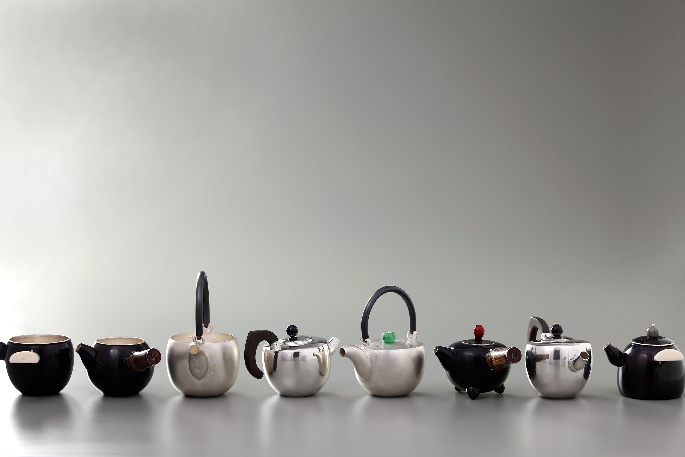 Min The Kyung & Park Mee Kyung