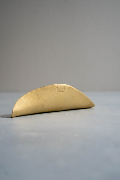 Tea leaf plate (Brass / Silver plated brass)