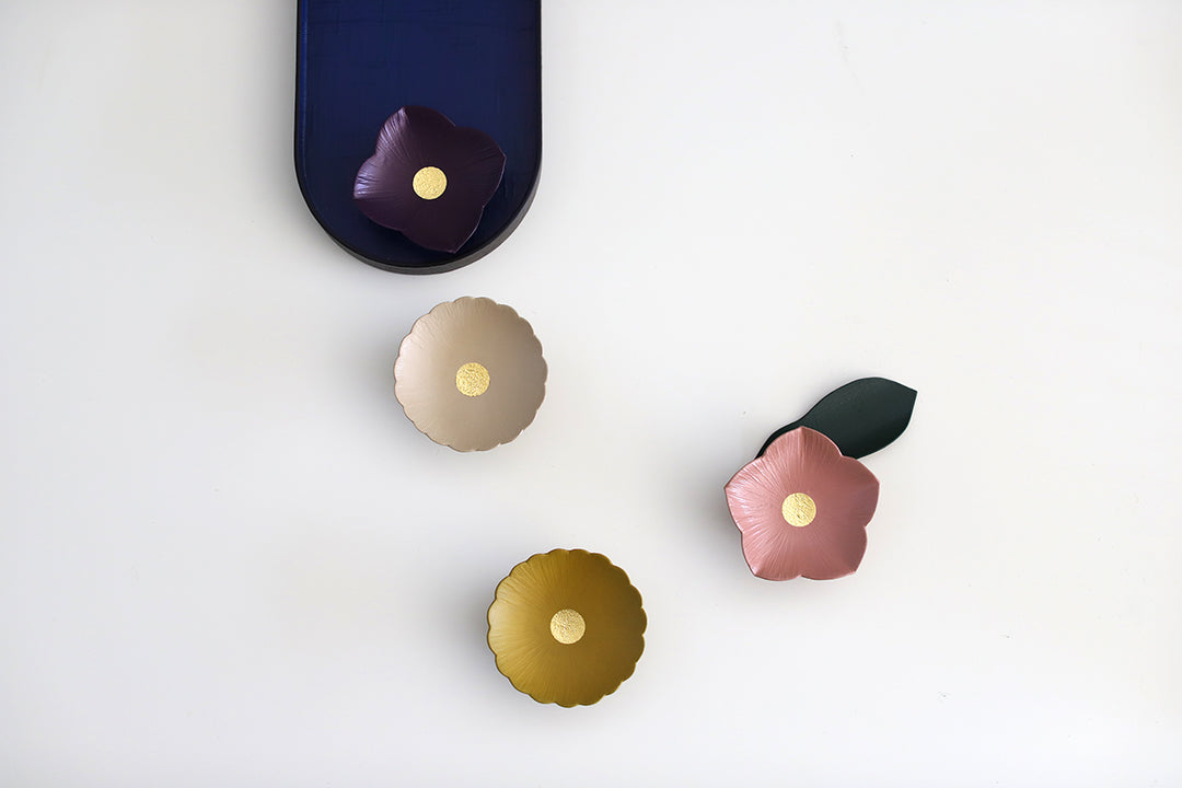 Otchil Flower Small Plate - Beige