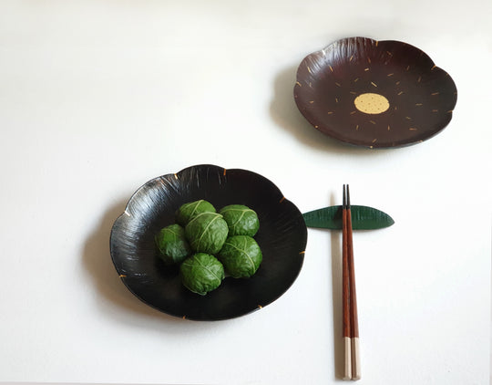 Otchil Flower Plate - Black