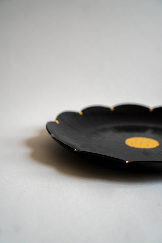 Otchil Flower Plate - Black