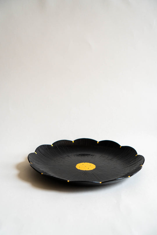 Otchil Flower Plate - Black