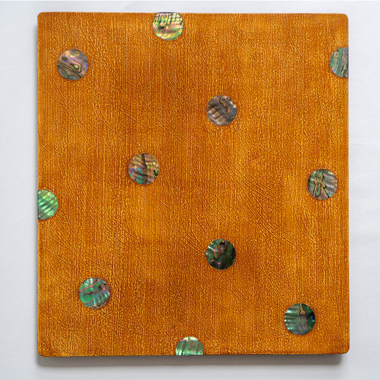 [PRE-ORDER] Mother of Pearl Droplet on the Lacquered Placemat