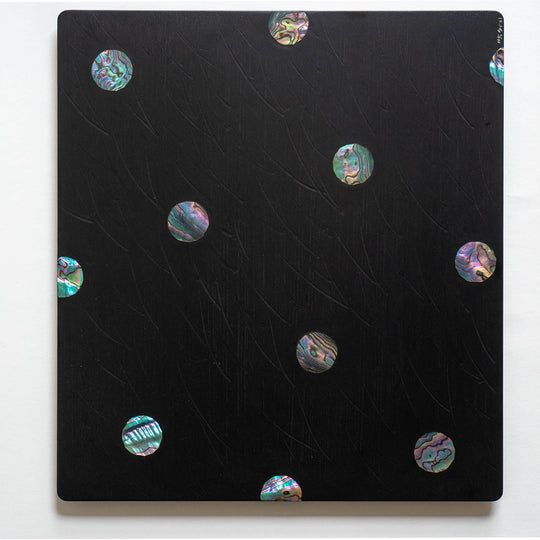 [PRE-ORDER] Mother of Pearl Droplet on the Lacquered Placemat