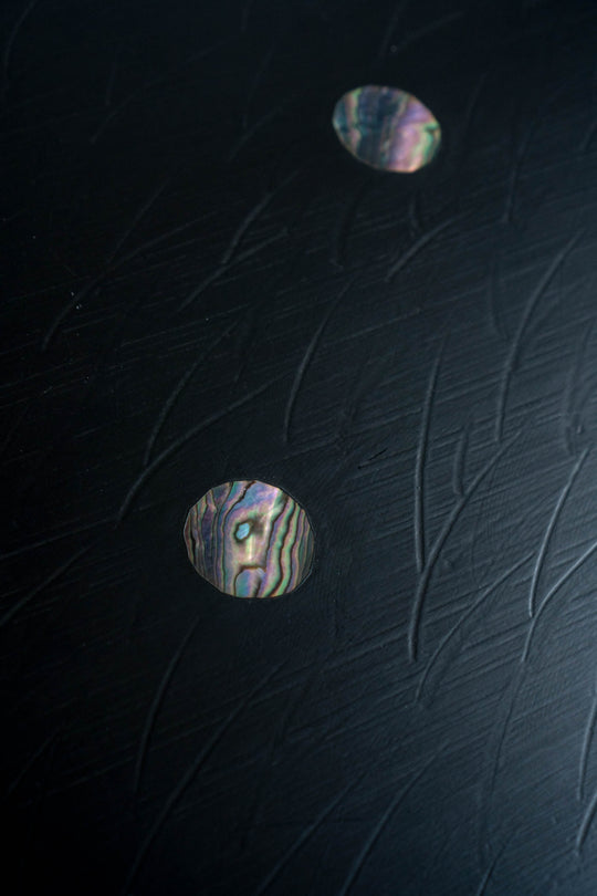 [PRE-ORDER] Mother of Pearl Droplet on the Lacquered Placemat