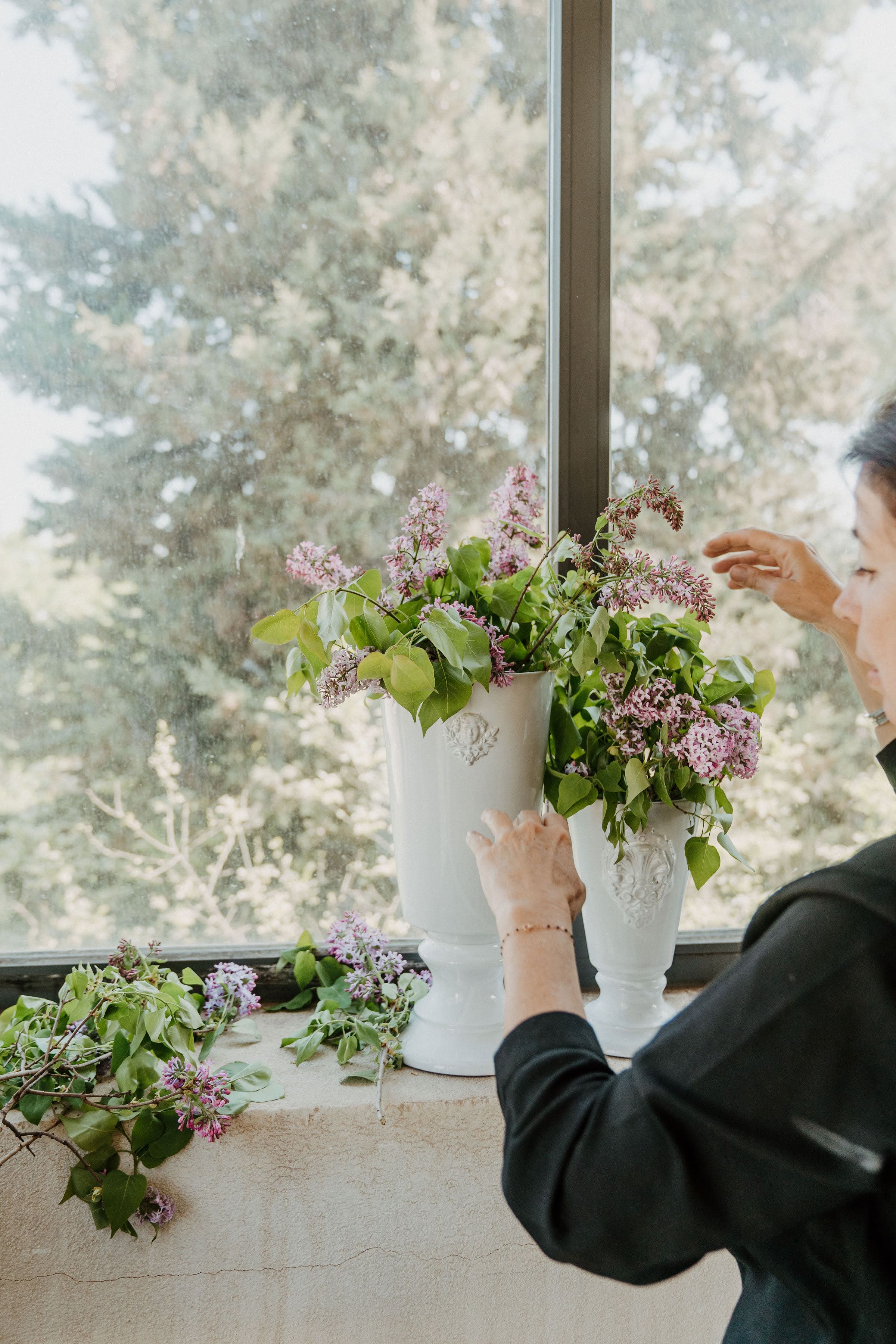 Mon Jules Footed Vase - Leef NYC -Carron Paris