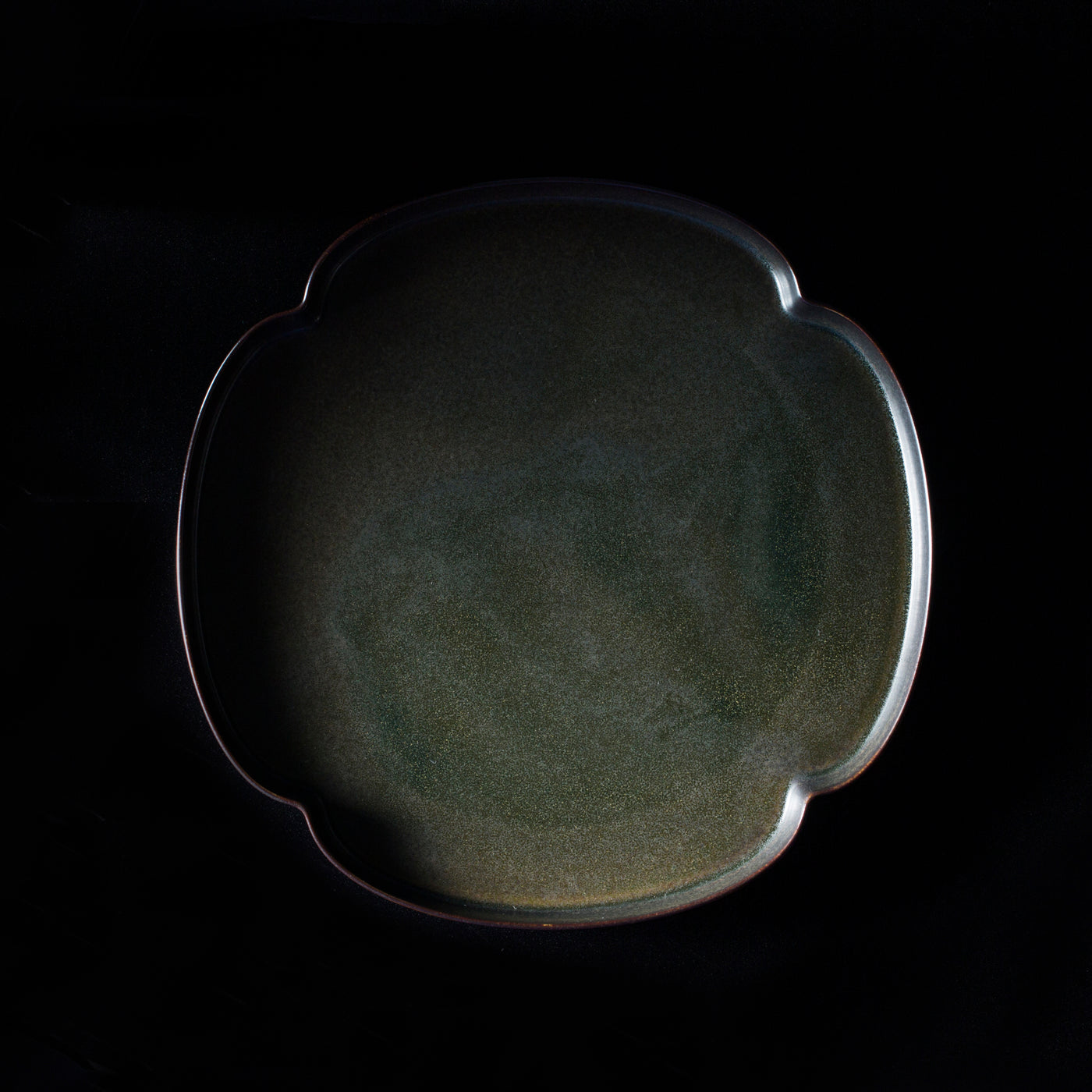 Black Glaze Clove Plate